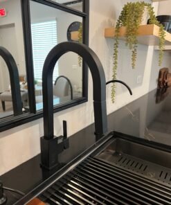 Single Handle Kitchen Faucet